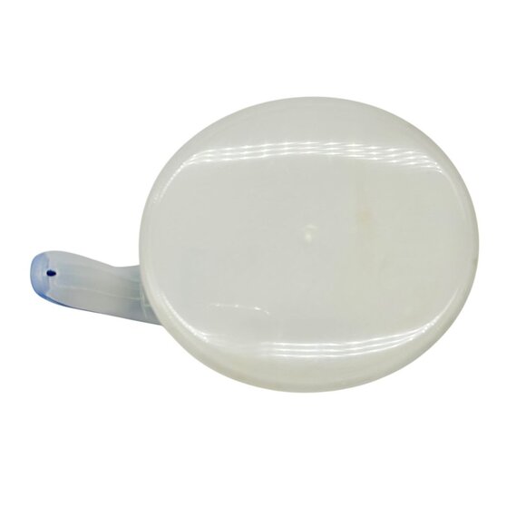 3 Qt Plastic Pitcher With Blue Handle and 3 Star-Shaped Ice Cube Trays Red White - Picture 5 of 9